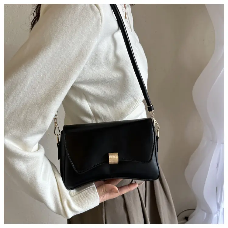 White Korean Style Shoulder Bag for Women 2023 — feature 9