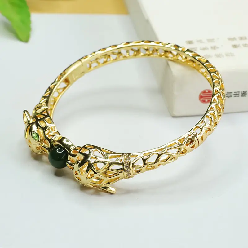 Jade Inlaid Bird Bracelet Gold Green Bead — feature 7