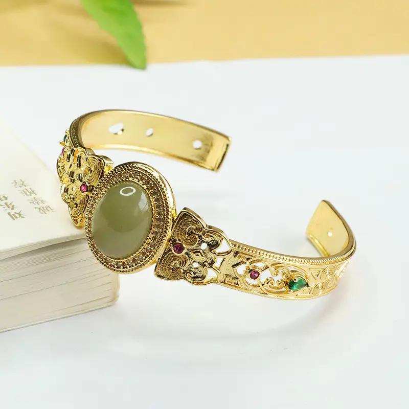 Aiyu Jade Bead Bracelet Clear Water Material Gold Tone — feature 9