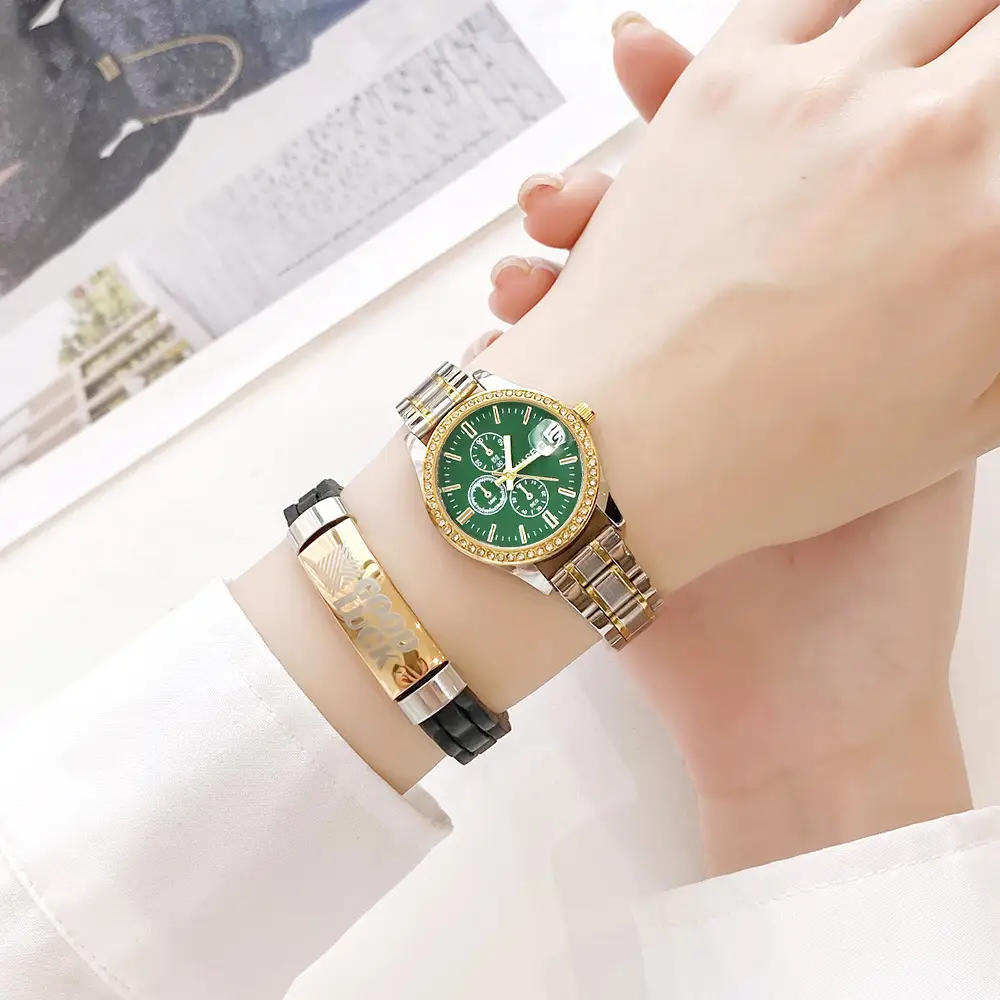 Women's Green Dial Luxury Watch with Diamond Bracelet — feature 11
