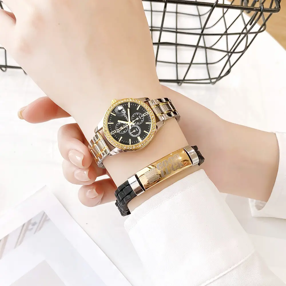Women's Green Dial Luxury Watch with Diamond Bracelet — feature 13