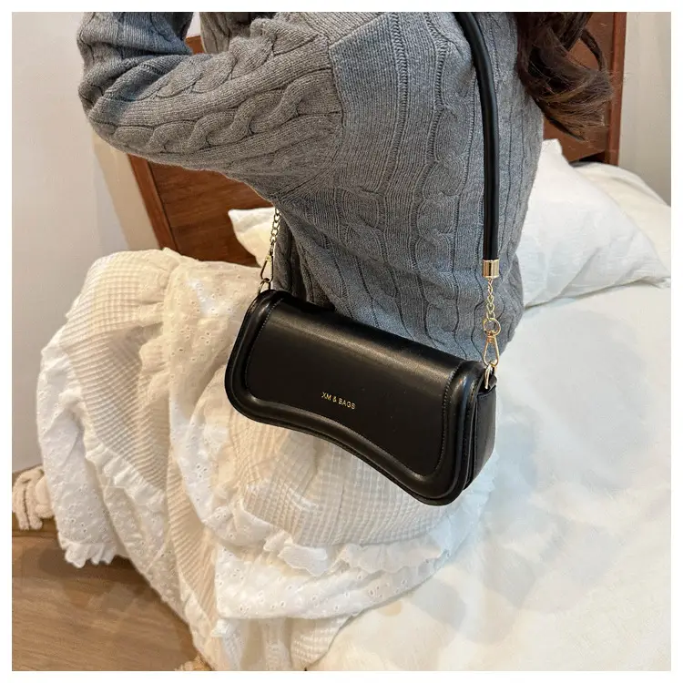 White Korean Style Shoulder Bag for Women 2023 - Image 8