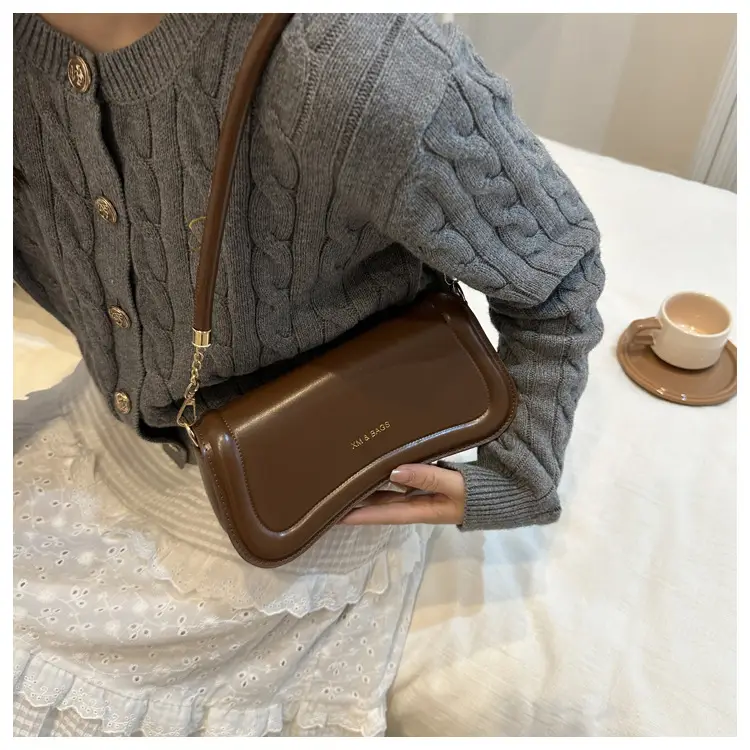 White Korean Style Shoulder Bag for Women 2023 — feature 11
