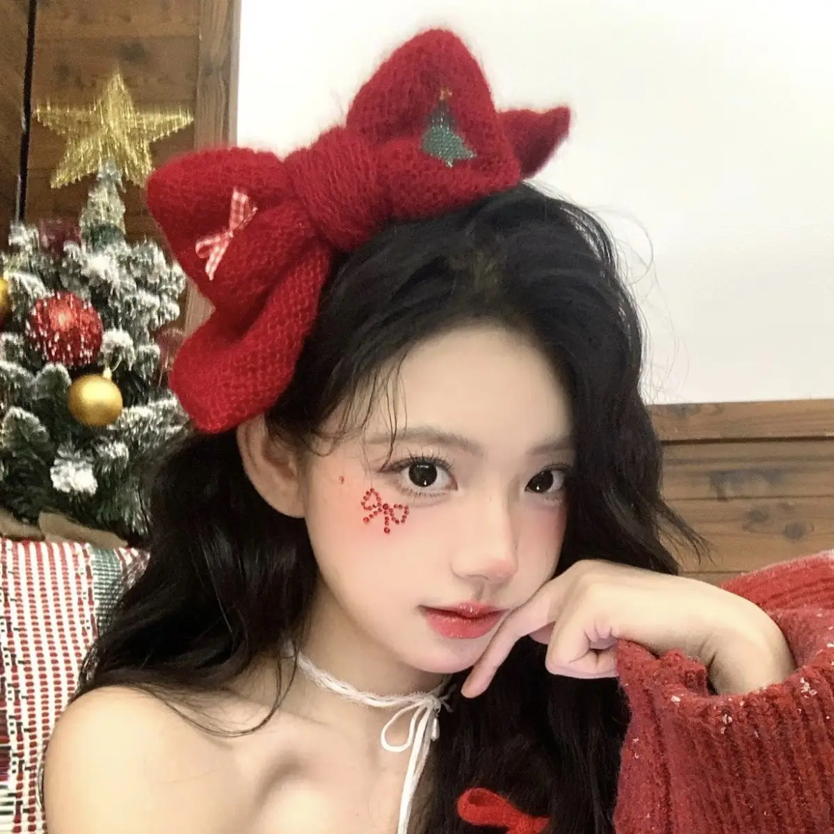 New Year's Red Knitted Wool Hairpin Bow Accessory - Image 5