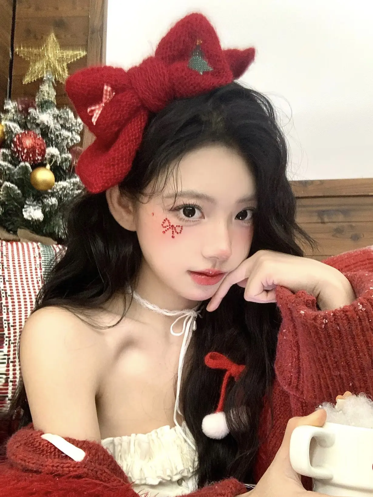New Year's Red Knitted Wool Hairpin Bow Accessory — feature 6
