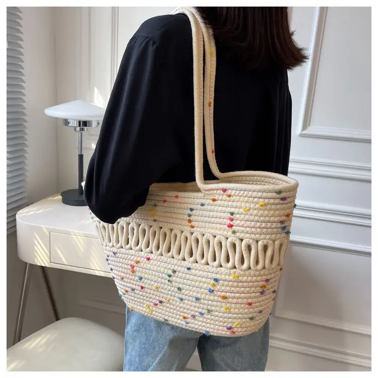 French Straw Shoulder Bag for Women New Summer Large Capacity — feature 13