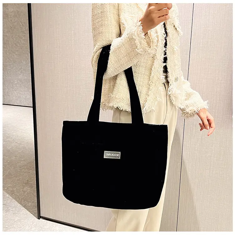 Black Korean Harajuku Shoulder Messenger Bag for Women — feature 13