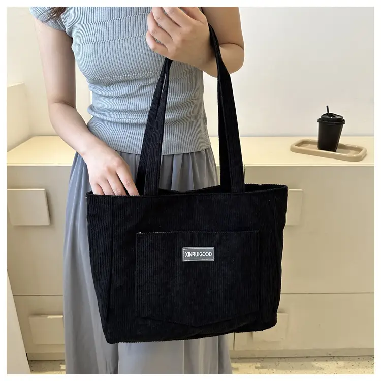 Black Korean Harajuku Shoulder Messenger Bag for Women — feature 23