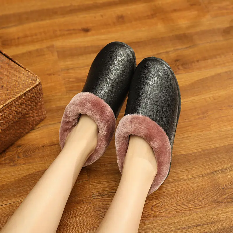 Old Beijing cloth shoes women's cotton shoes thickened waterproof cotton boots leather middle-aged and elderly mother casual shoes source factory - Image 2