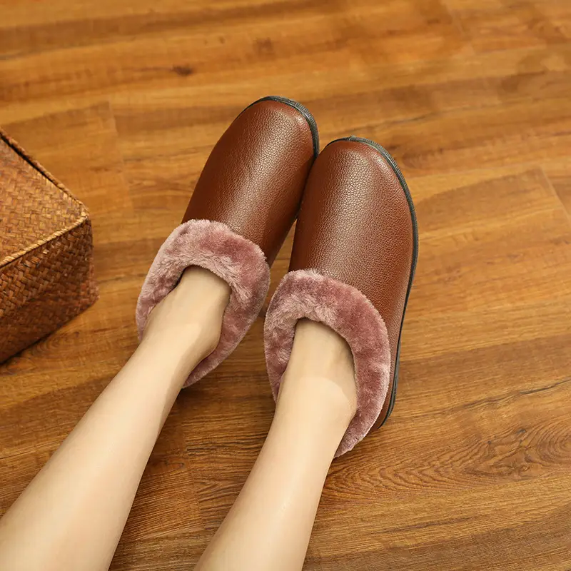 Old Beijing cloth shoes women's cotton shoes thickened waterproof cotton boots leather middle-aged and elderly mother casual shoes source factory - Image 3