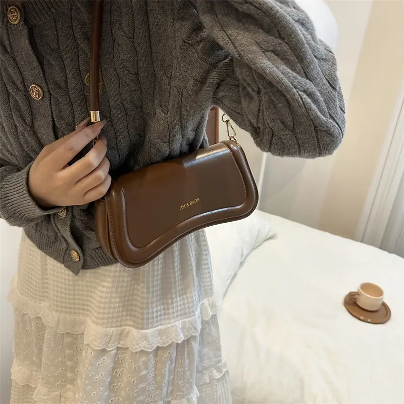 Light Brown Textuous Shoulder Bag for Women Winter New Fashion - Image 6