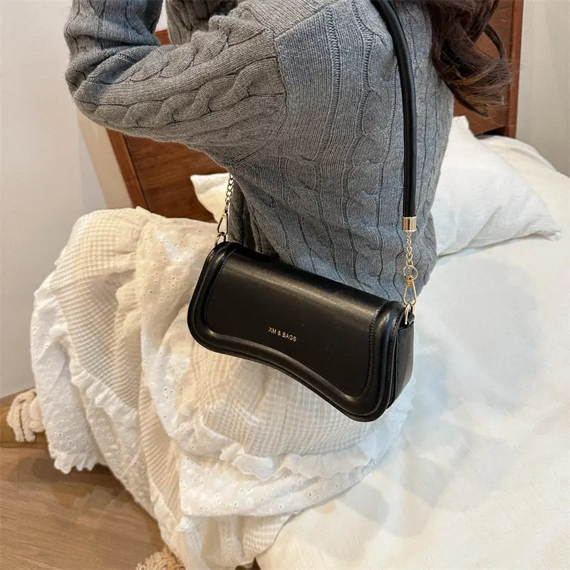 Light Brown Textuous Shoulder Bag for Women Winter New Fashion - Image 7