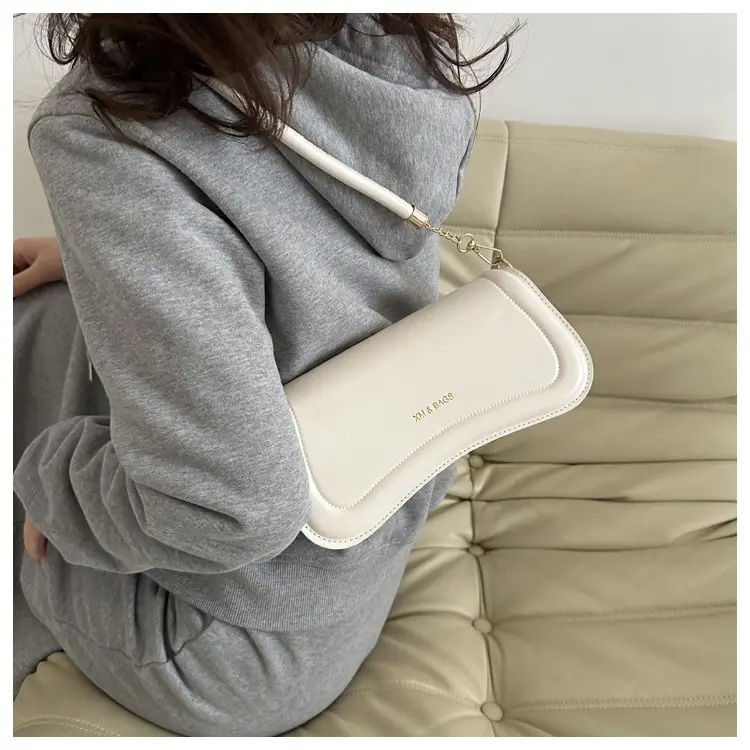 Light Brown Textuous Shoulder Bag for Women Winter New Fashion — feature 20