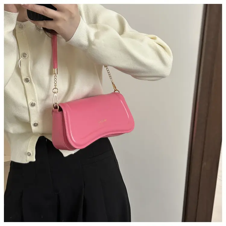 Light Brown Textuous Shoulder Bag for Women Winter New Fashion — feature 22