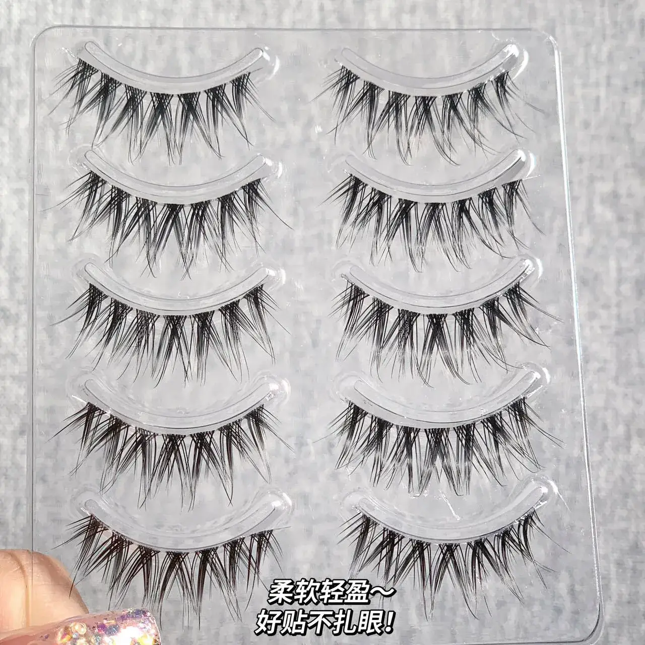False Eyelashes for Women with Transparent Stems — feature 10