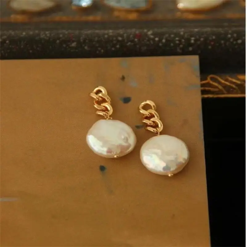 Yuhe Pearl Earrings S925 Silver Needle Simple Personality Niche Design — feature 6