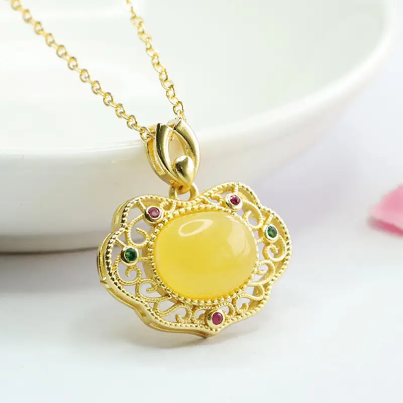 Guan Yu Yellow Amber Pendant Necklace for Women — feature 6