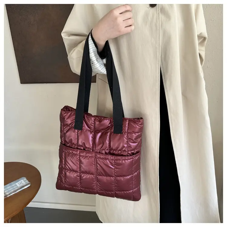 Black Quilted Women's Shoulder Bag 2023 — feature 12
