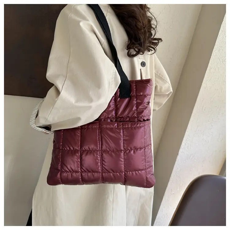 Black Quilted Women's Shoulder Bag 2023 — feature 15
