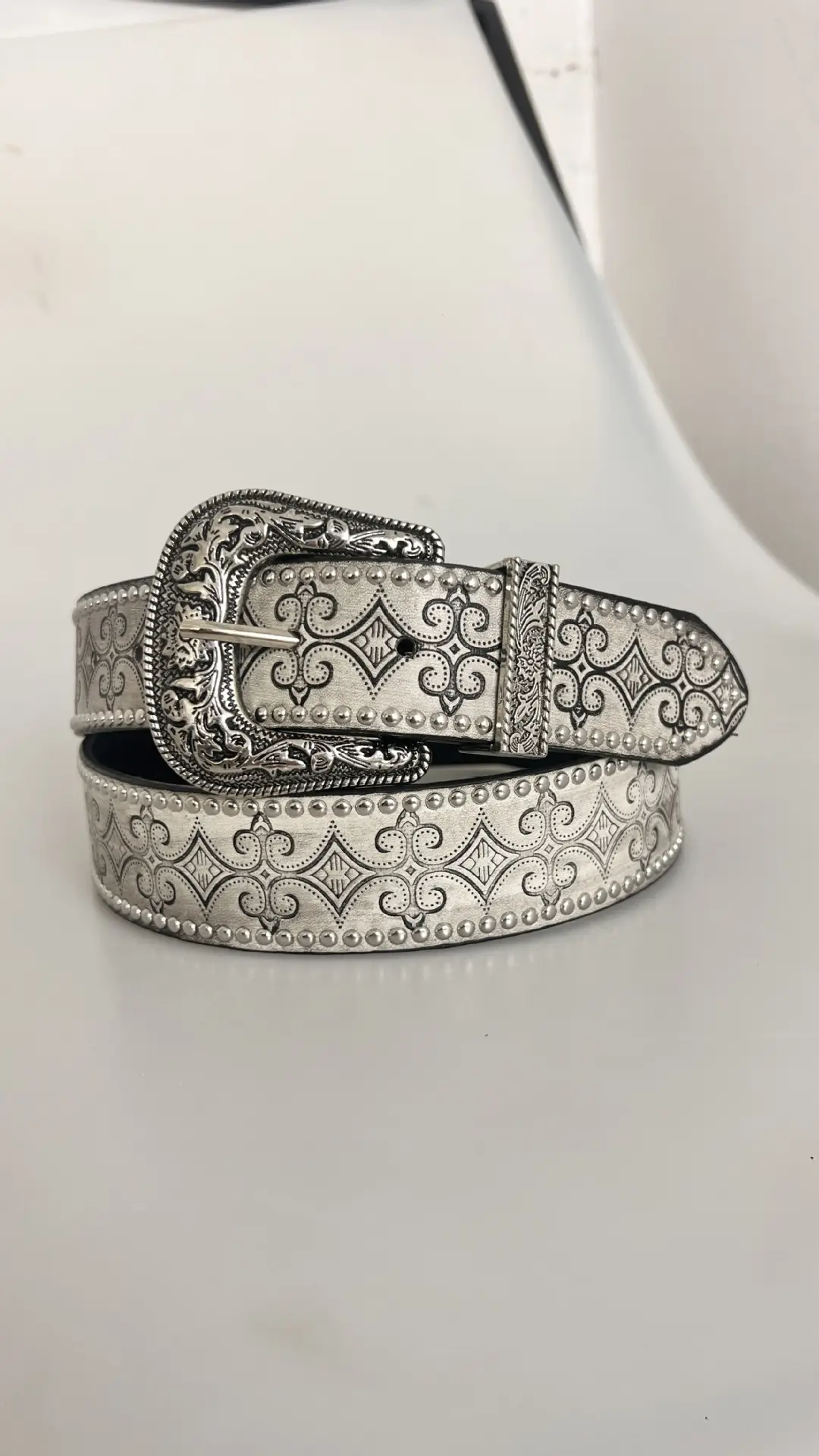 New Silver Vintage Belt with Rivet Embossing - Image 2