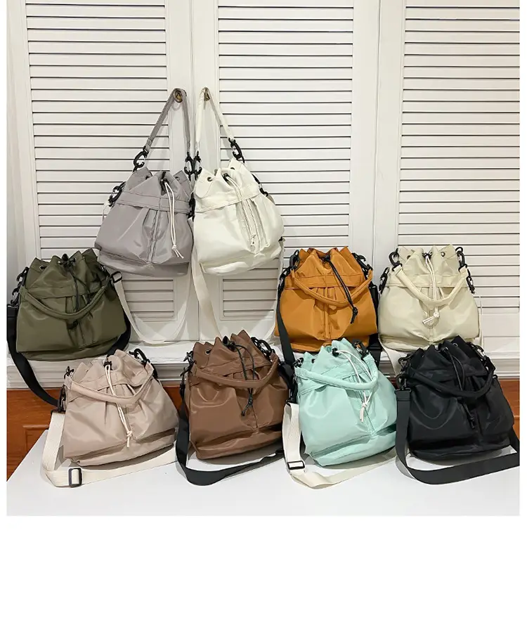 Women's Lightweight Nylon Shoulder Messenger Bag — feature 7