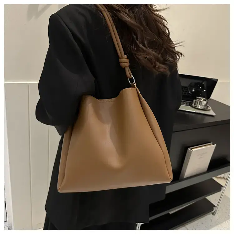 Black Crossbody Tote Bag for Women Winter Style — feature 17