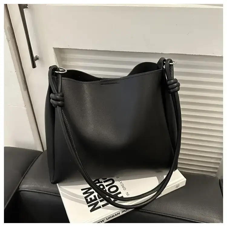 Black Crossbody Tote Bag for Women Winter Style — feature 31