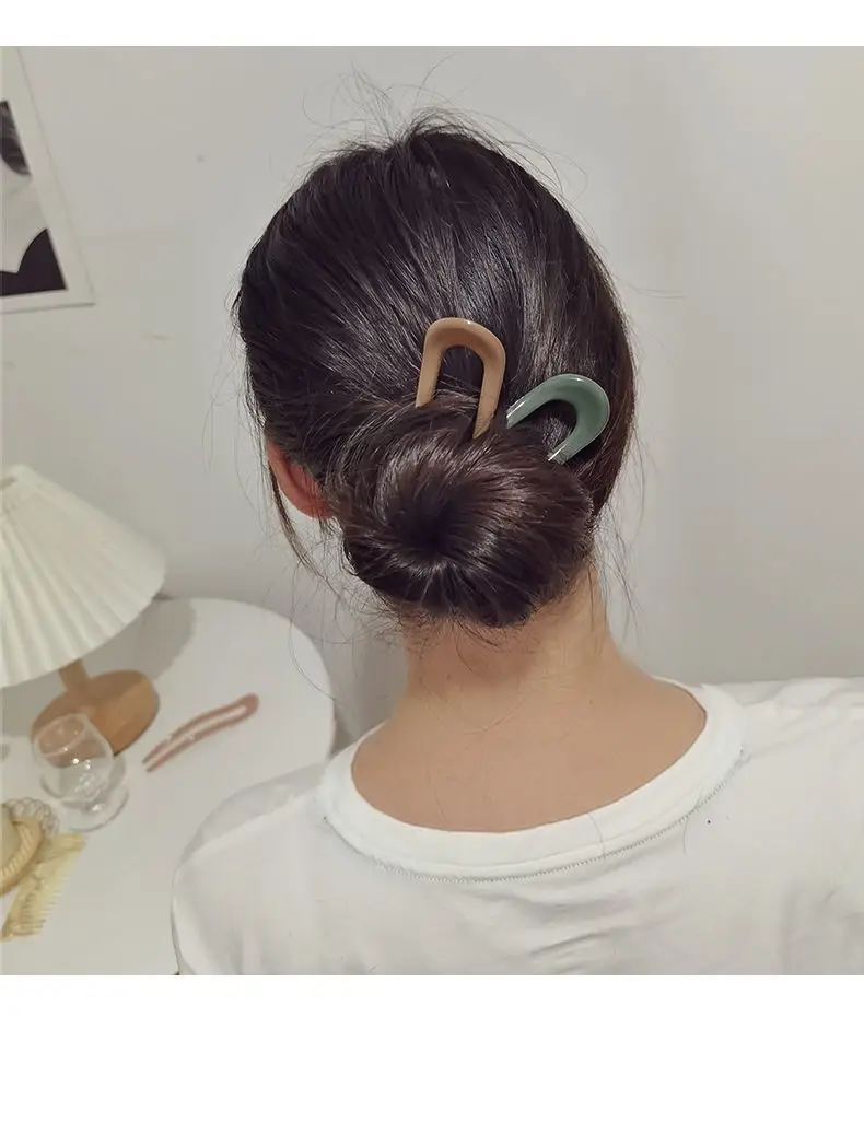 U-Shaped Hairpin Insert for Korean Bun Hair Accessory — feature 1