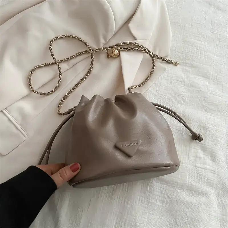 Black Chain Shoulder Bag for Women Winter New