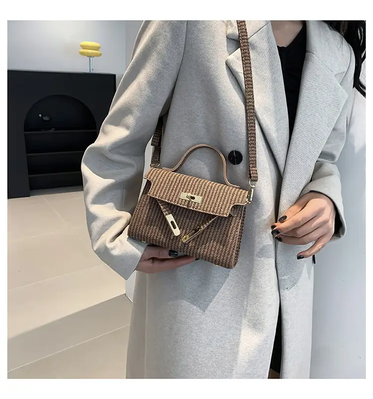 Women's White Woven Shoulder Crossbody Bag 2023 — feature 22