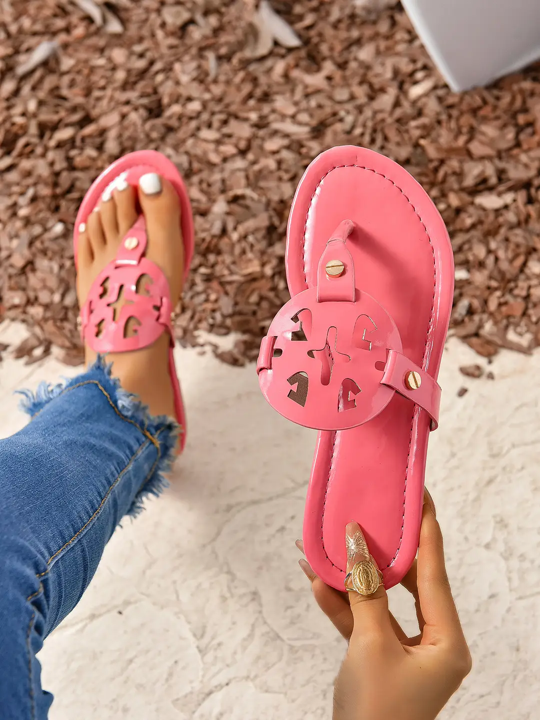 European and American flip flops women's summer slippersg flip-flops foreign trade plus size flat sandals shoes — feature 14