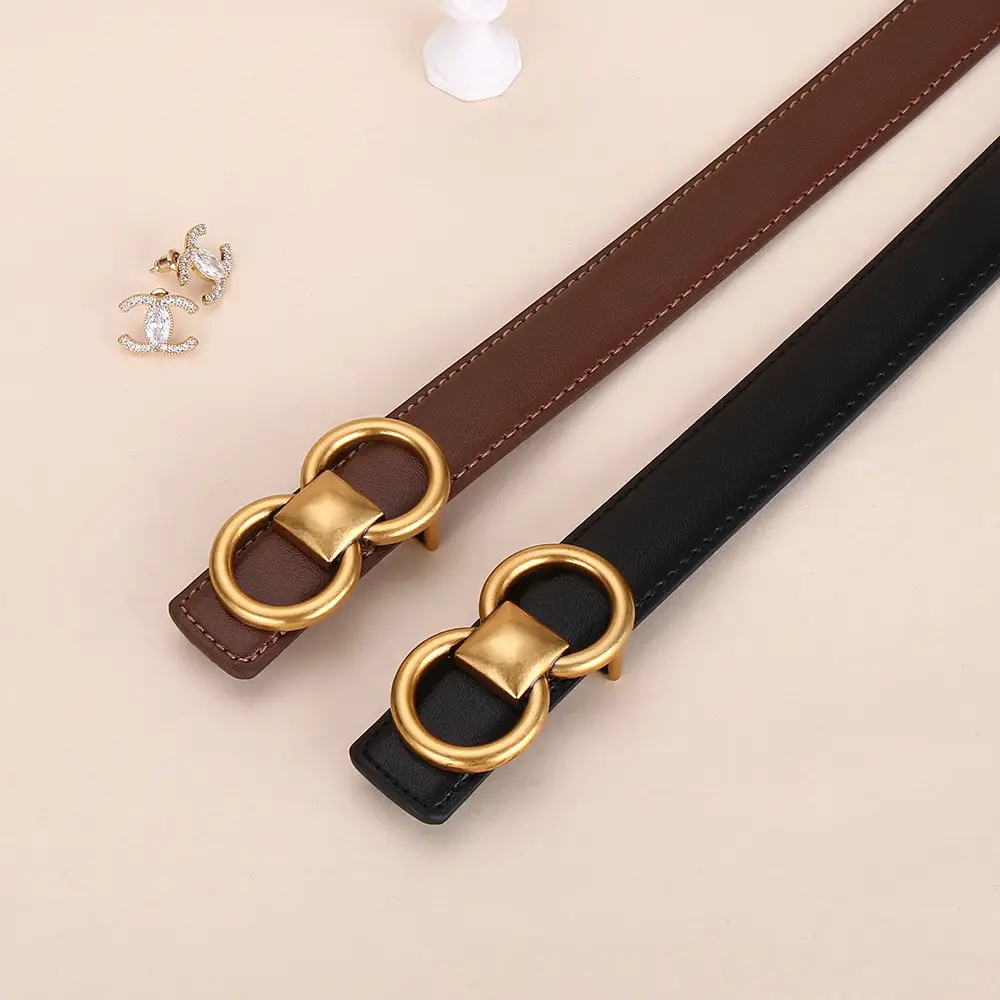 Vintage Cowhide Belt for Women with Vintage Buckle Decor
