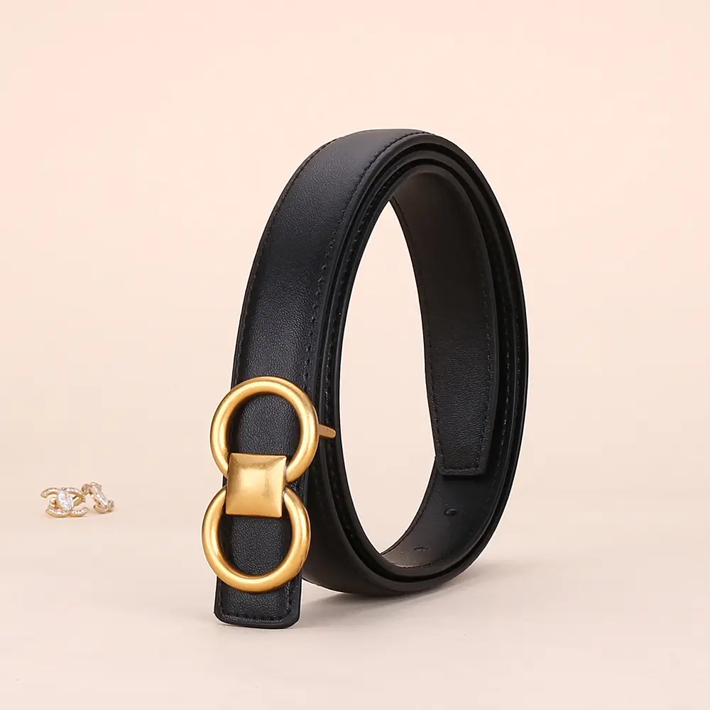 Vintage Cowhide Belt for Women with Vintage Buckle Decor