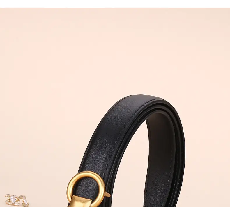 Vintage Cowhide Belt for Women with Vintage Buckle Decor — feature 4