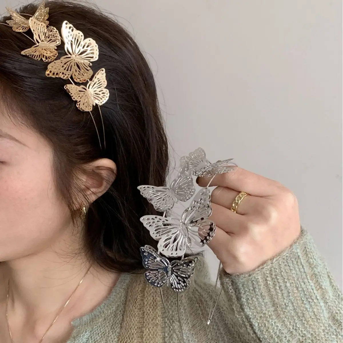 Golden Butterfly Hairpin with Lace Edge for Women - Image 3