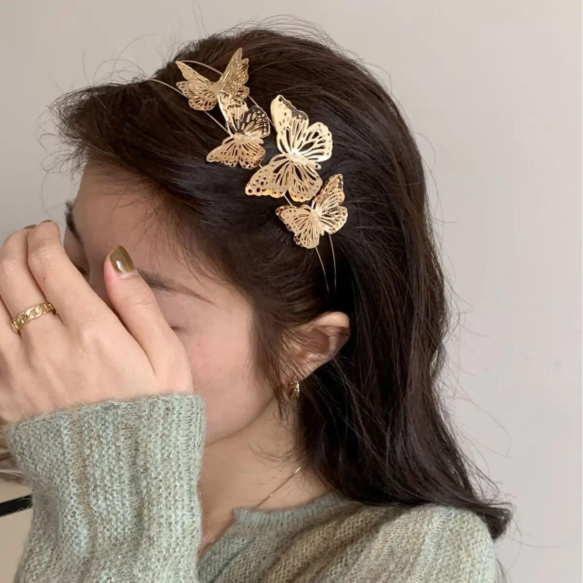 Golden Butterfly Hairpin with Lace Edge for Women - Image 5