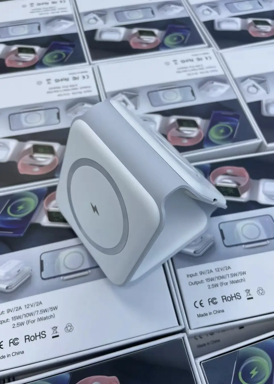 三合一耳机充电器
