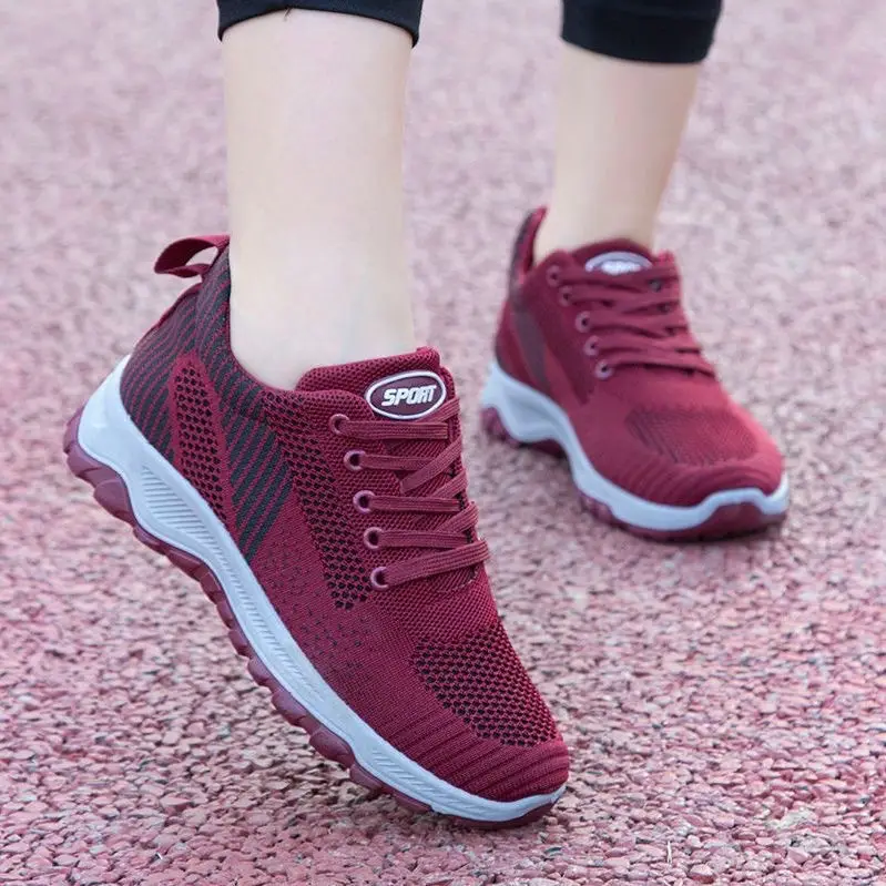 Women White Checkered Casual Sneakers 2025 - Image 12