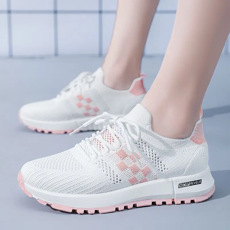 Women White Checkered Casual Sneakers 2025 - Image 6