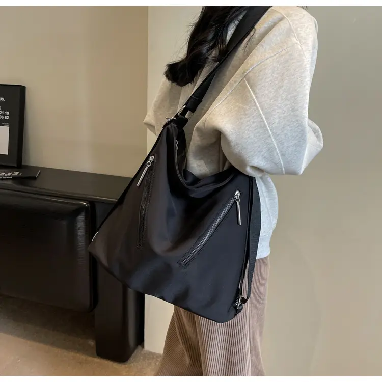 Women's Black Crossbody Bag 2025 Autumn Winter — feature 13