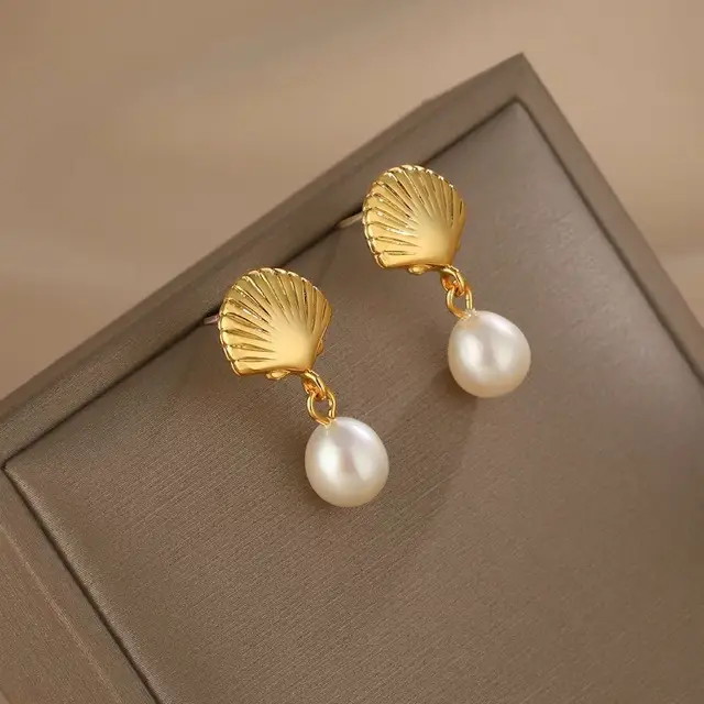 French Style Pearl Earrings S925 Silver Pin - Image 4