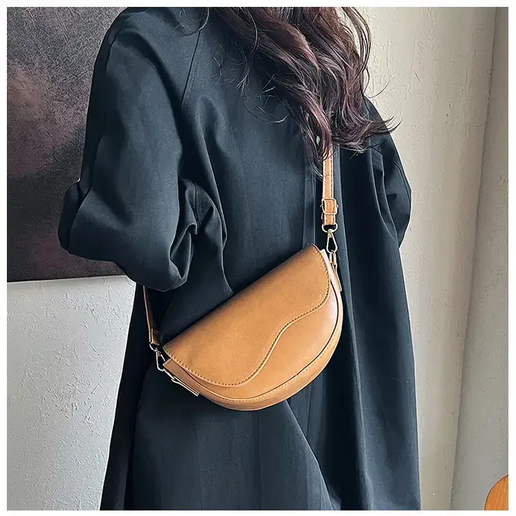 Black Textured Shoulder Bag for Women 2024 — feature 10