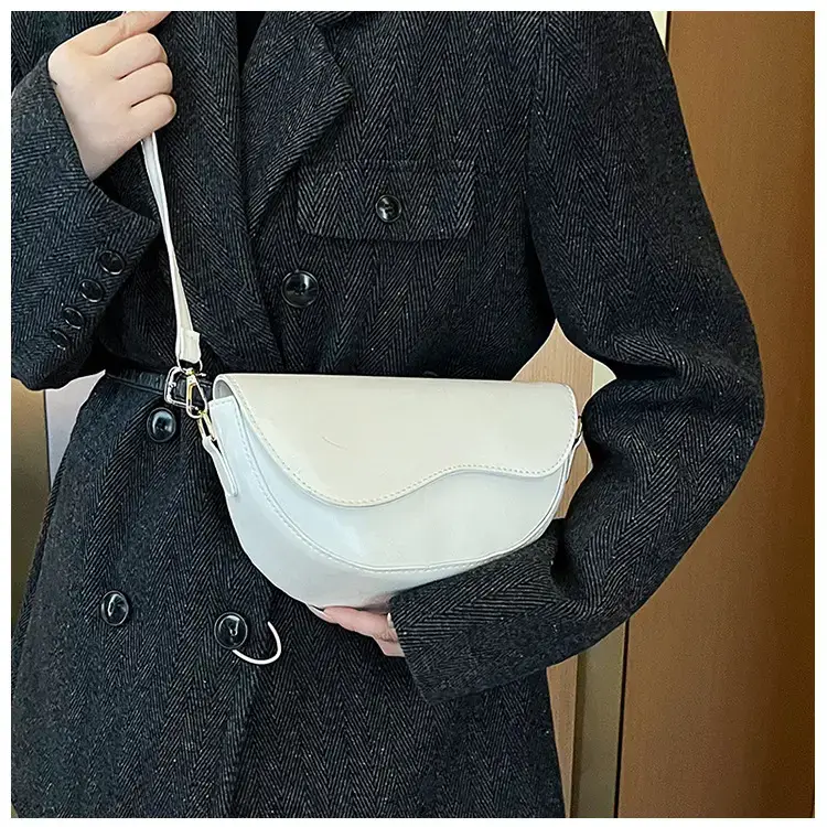 Black Textured Shoulder Bag for Women 2024 — feature 13