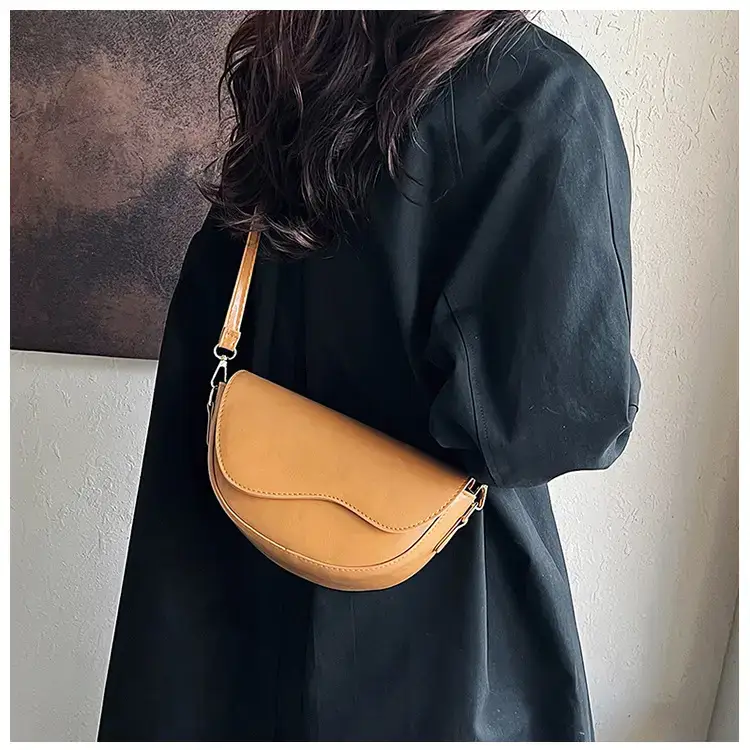 Black Textured Shoulder Bag for Women 2024 — feature 9