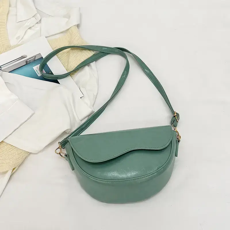 Black Textured Shoulder Bag for Women 2024 - Image 4
