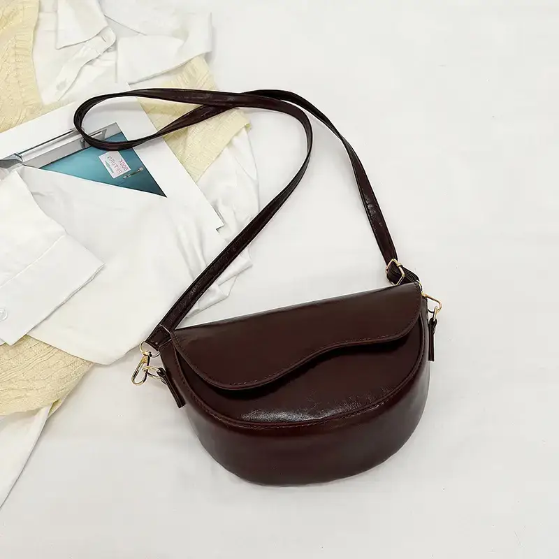 Black Textured Shoulder Bag for Women 2024 - Image 5