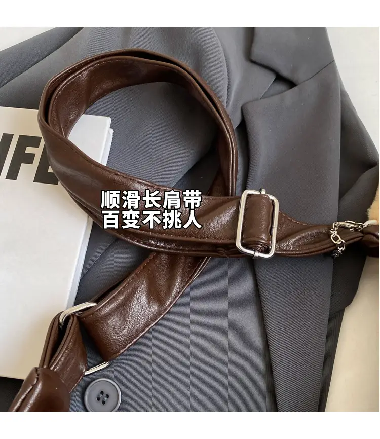 Women Large Capacity Brown Leather Shoulder Bag 2023 — feature 3
