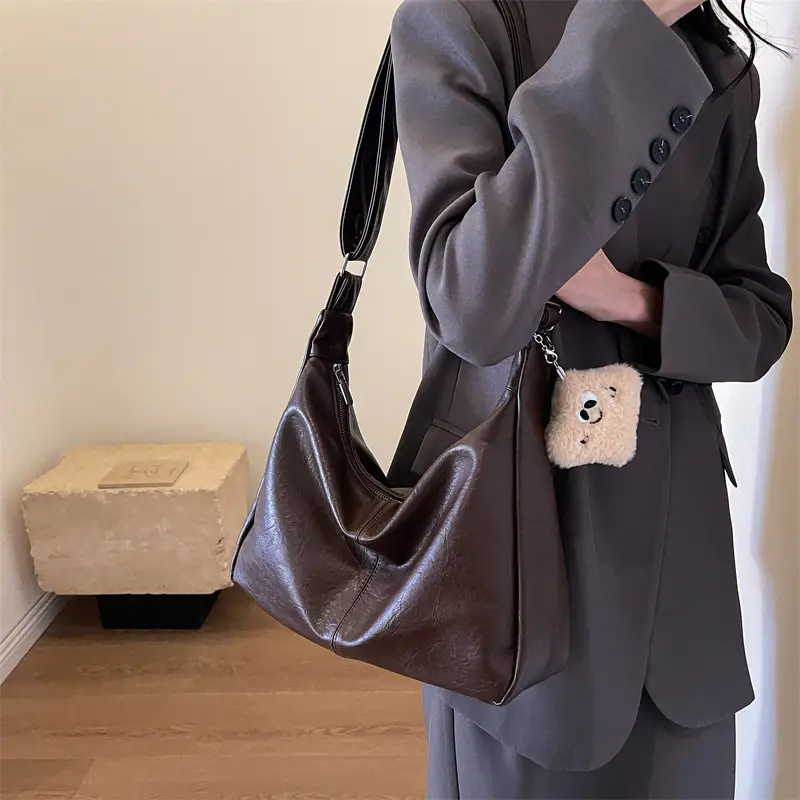 Women Large Capacity Brown Leather Shoulder Bag 2023 - Image 3
