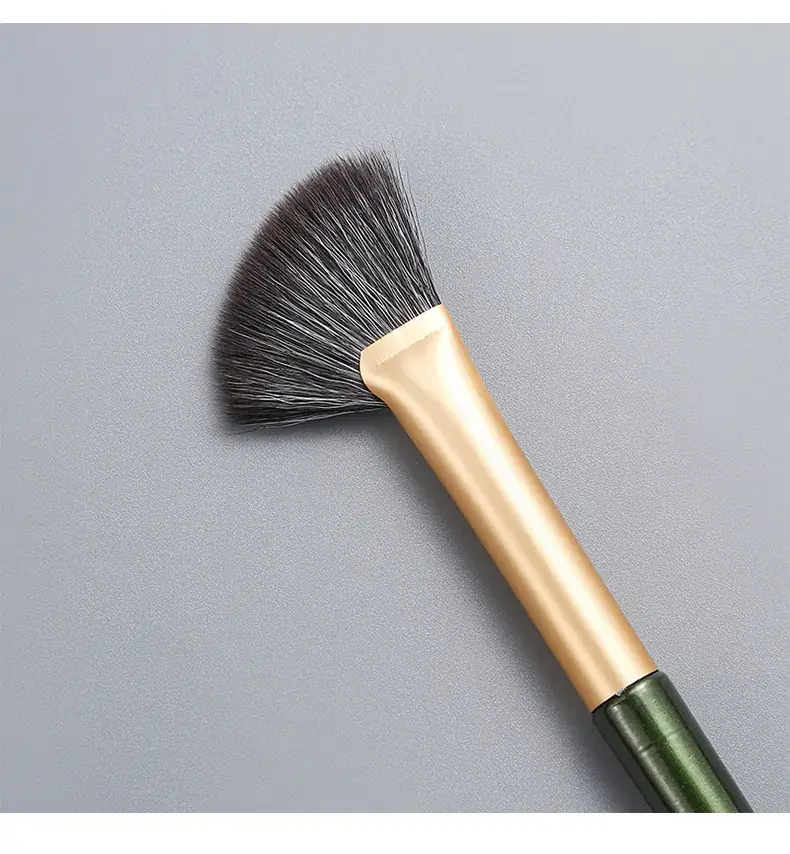 Nasal Shadow Brush with High-Gloss Flame Head — feature 9