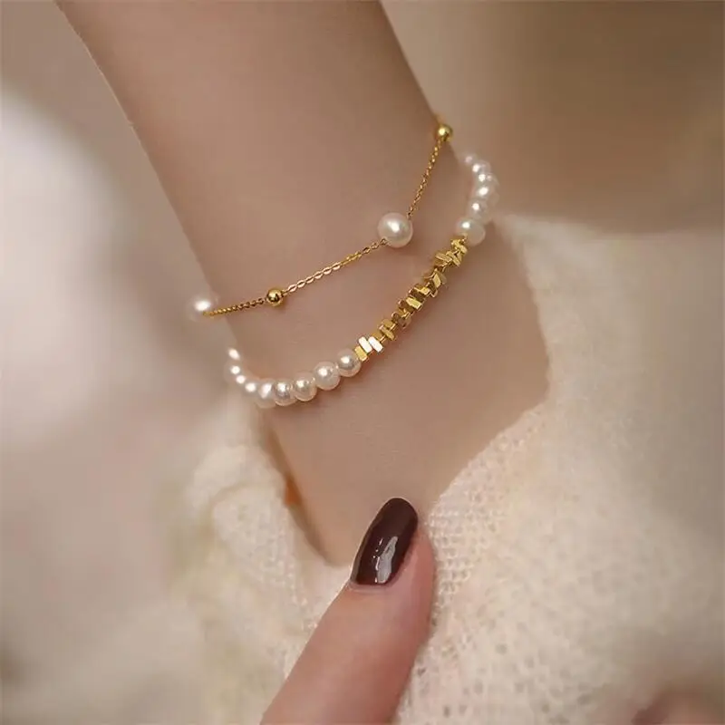 Pearl Bracelet with Gold Clasp for Women — feature 3